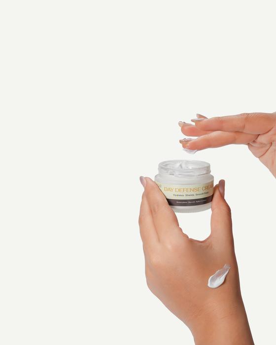 Day Defense Cream texture